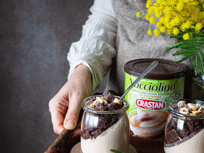 Panna cotta Cappuccino e Nocciole con Crumble al Cacao